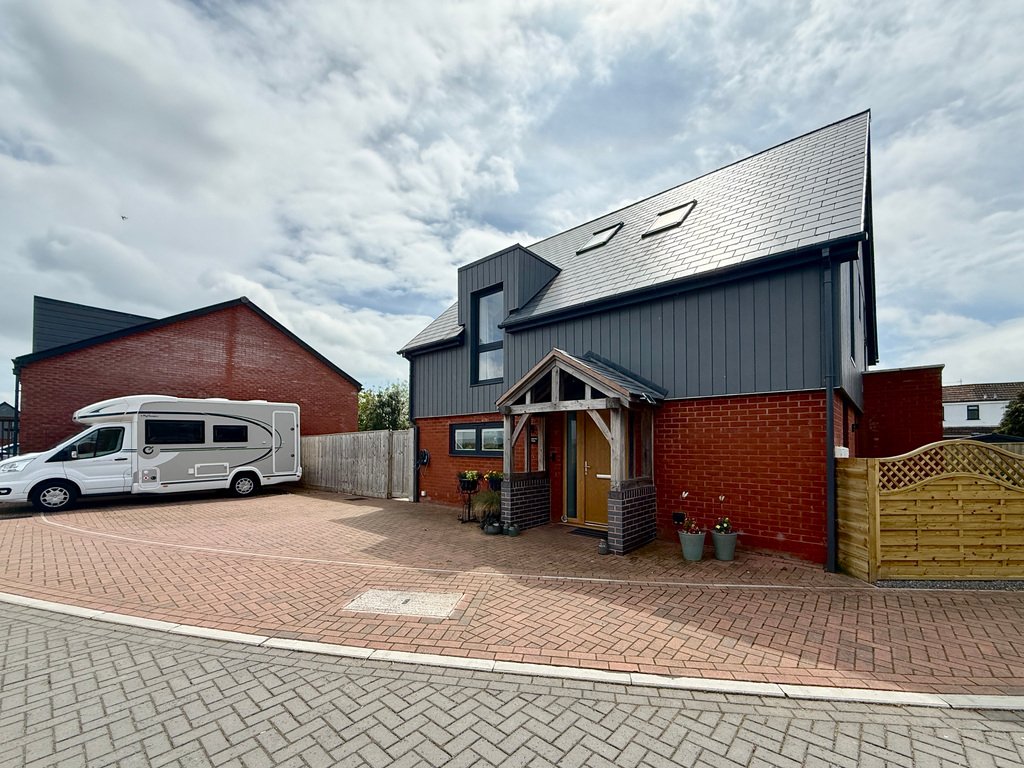 House in Burnham-on-Sea, England 4 - 18027509