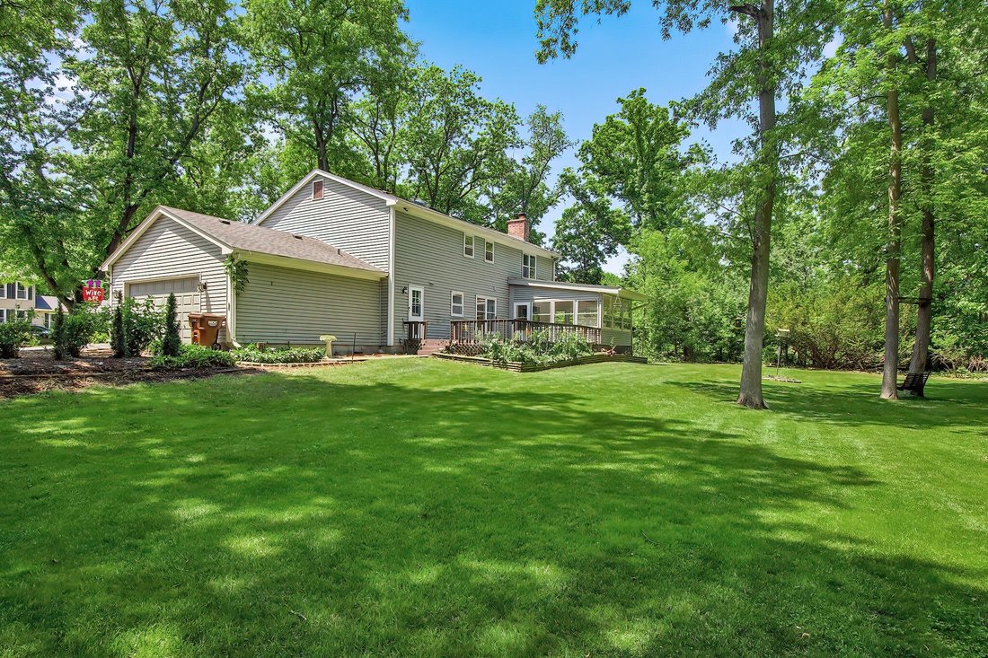 House in Crystal Lake, Illinois, United States 2 - 18028245