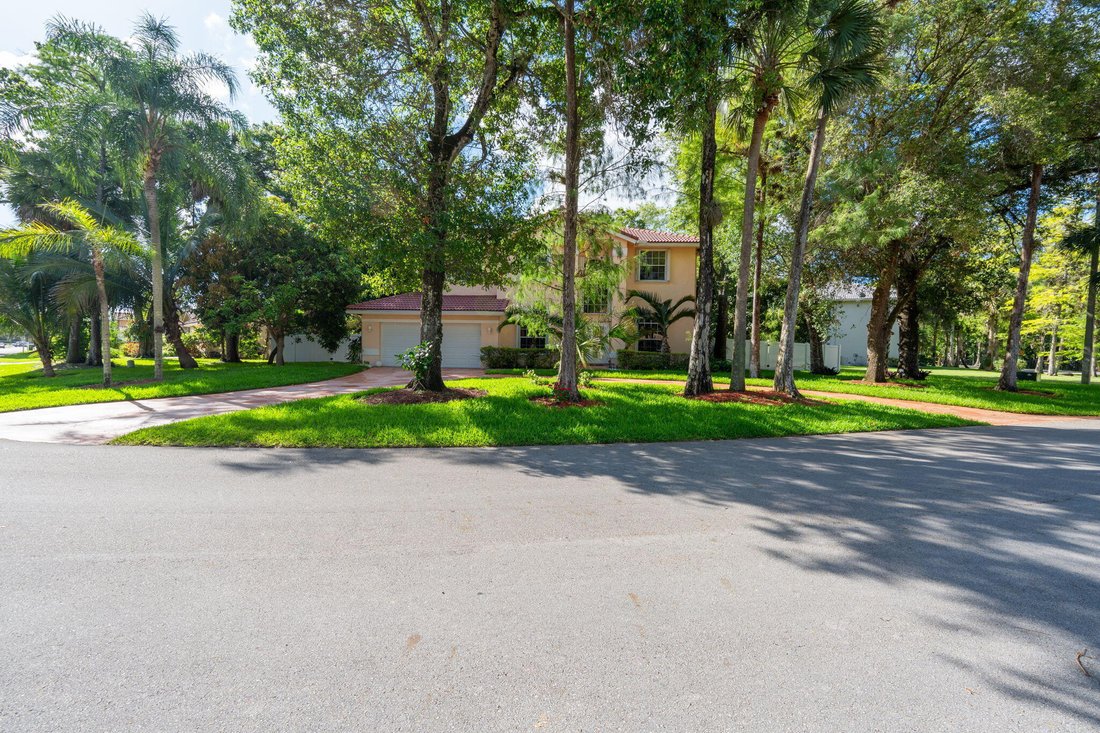 House in Coral Springs, Florida, United States 4 - 18030019