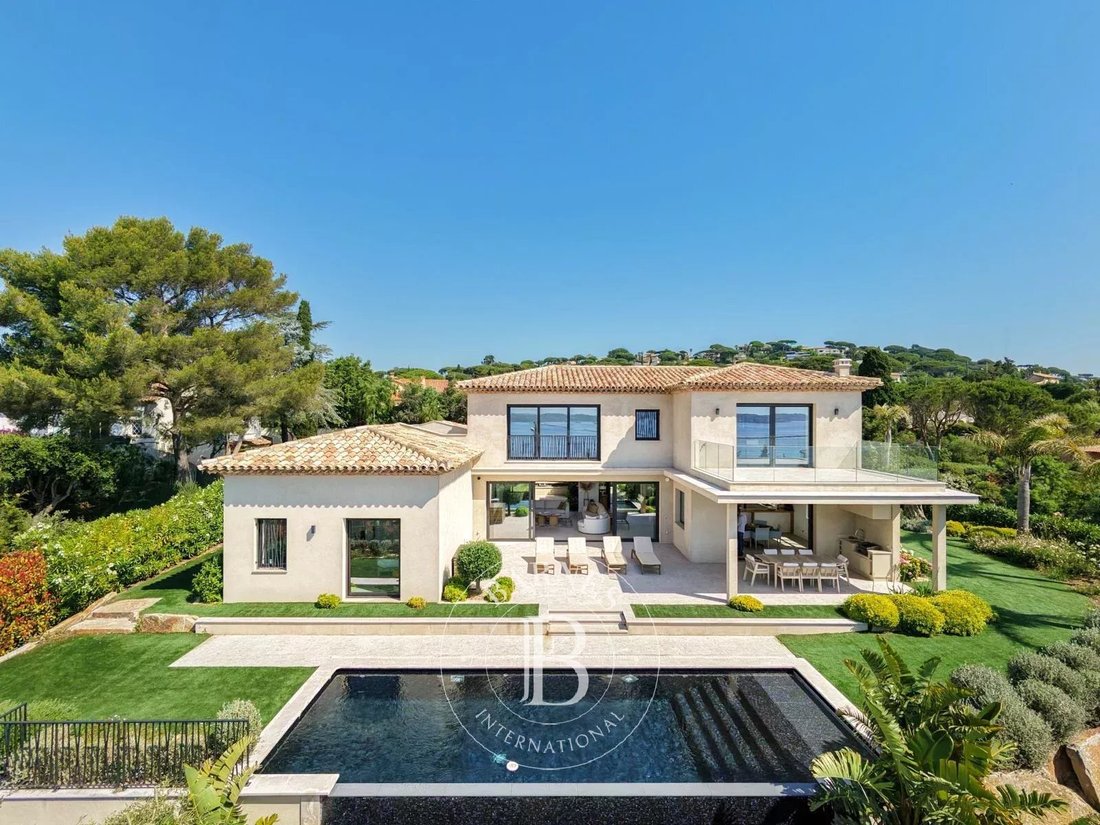Villa in Ville-Les Saquedes-Le Bouillonnet, Sainte-Maxime, France 1 - 18028532