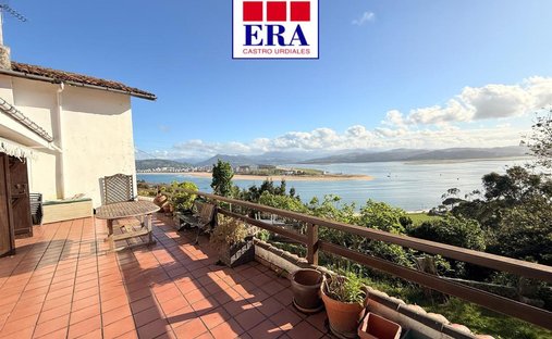 Villa a Santoña, Cantabria, Spagna 1