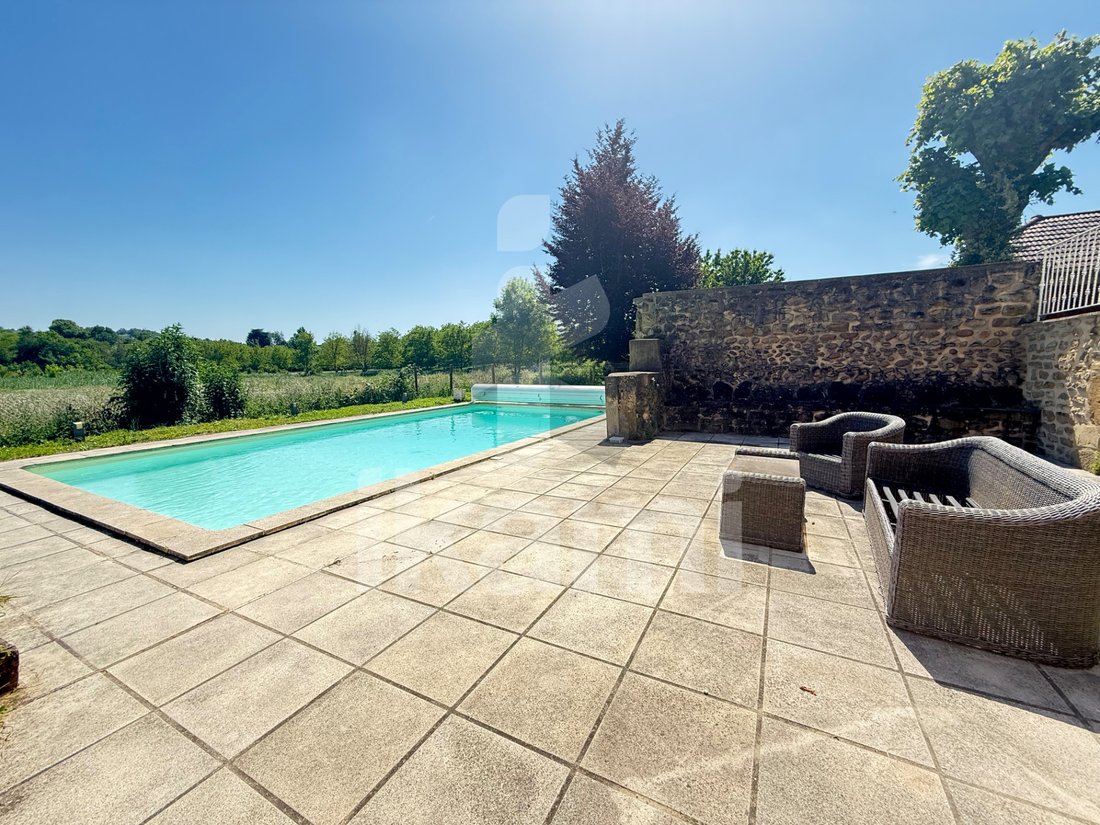 House in Chateauneuf-de-Galaure, Auvergne-Rhône-Alpes, France 2 - 17143055