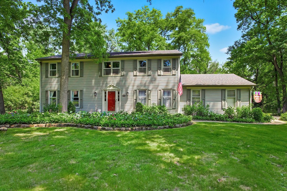 House in Crystal Lake, Illinois, United States 1 - 18028245