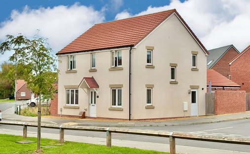 House in Monkton Heathfield, England 1
