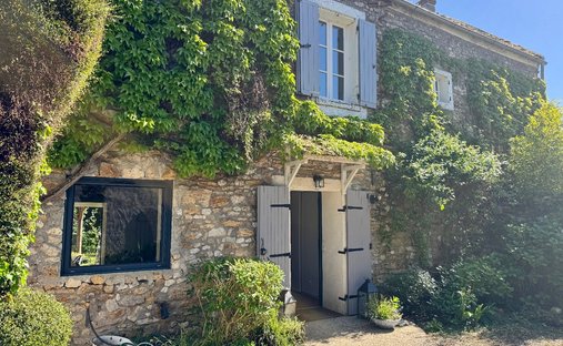 House in Hargeville, Ile-de-France, France 1