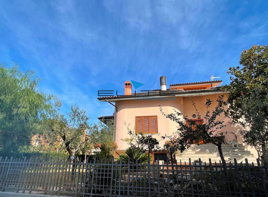 Villa in Castilenti, Abruzzo, Italy 5 - 18032439