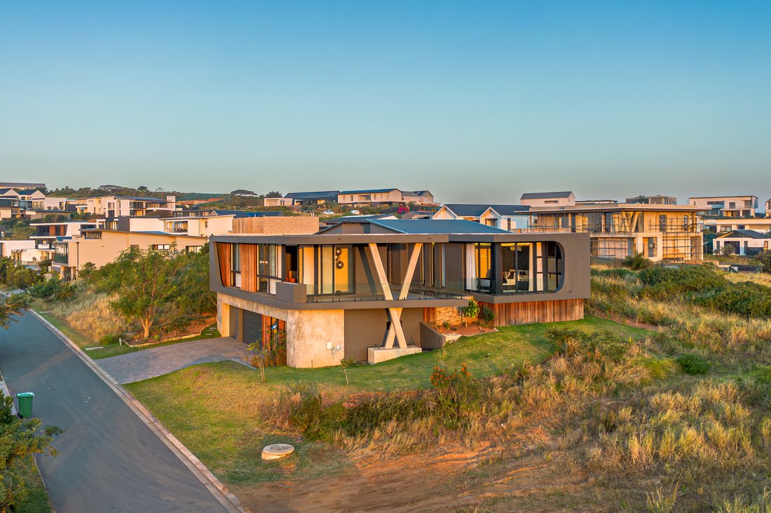 Country House in Port Zimbali, KwaZulu-Natal, South Africa 4 - 18027965