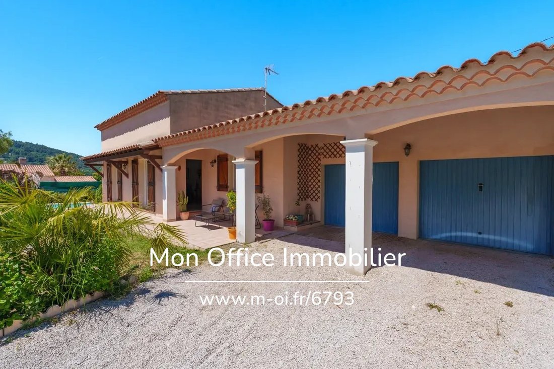 House in Les Freres-Les Cancades-Les Ginestes, Le Beausset, France 1 - 18026541