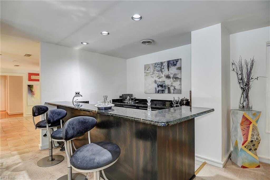 Maison à Norfolk, Virginie, États-Unis 5 - 18030804