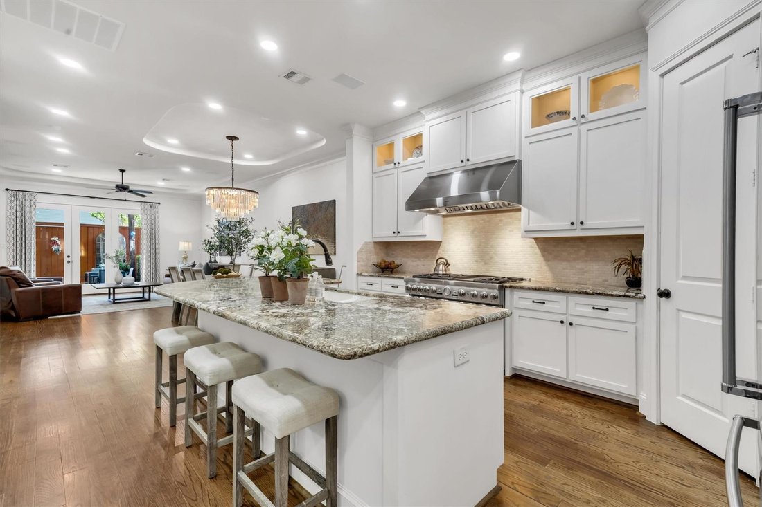 House in Houston, Texas, United States 5 - 18027040