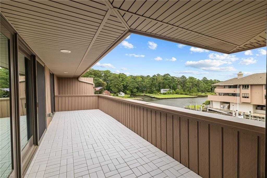 Condo in Virginia Beach, Virginia, United States 3 - 18030645
