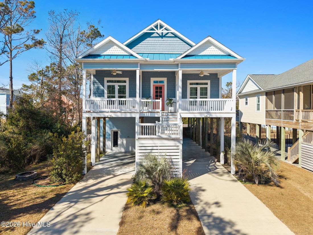 House in Oak Island, North Carolina, United States 1 - 18025723
