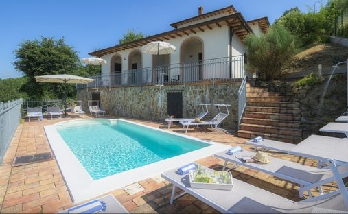 Villa in Lisciano Niccone, Umbria, Italy 1