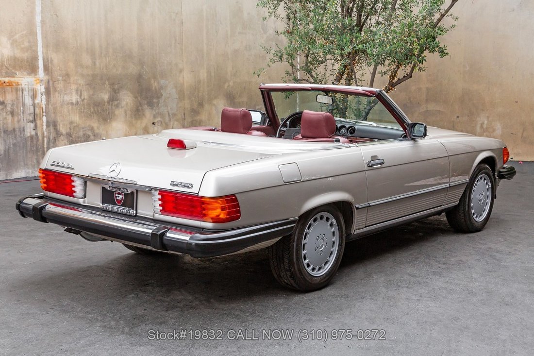 Mercedes-Benz 560SL in Los Angeles, CA 5 - 18027784