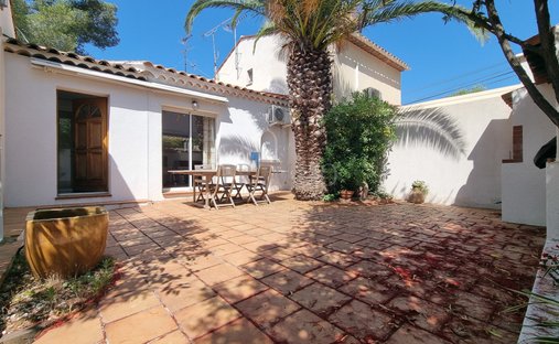 Villa in Boulouris, Saint-Raphaël, France 1