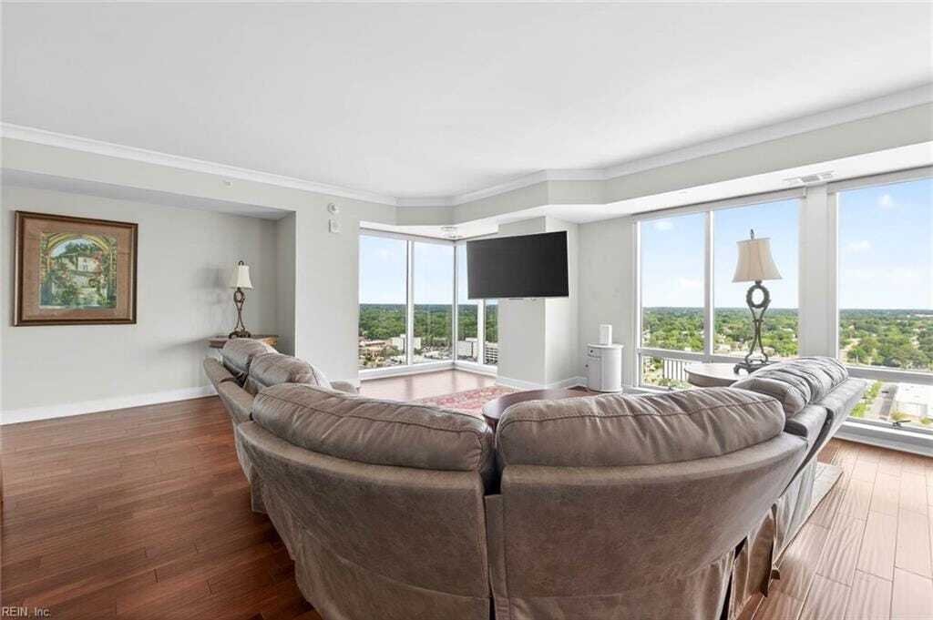 Condo in Virginia Beach, Virginia, United States 3 - 18029349