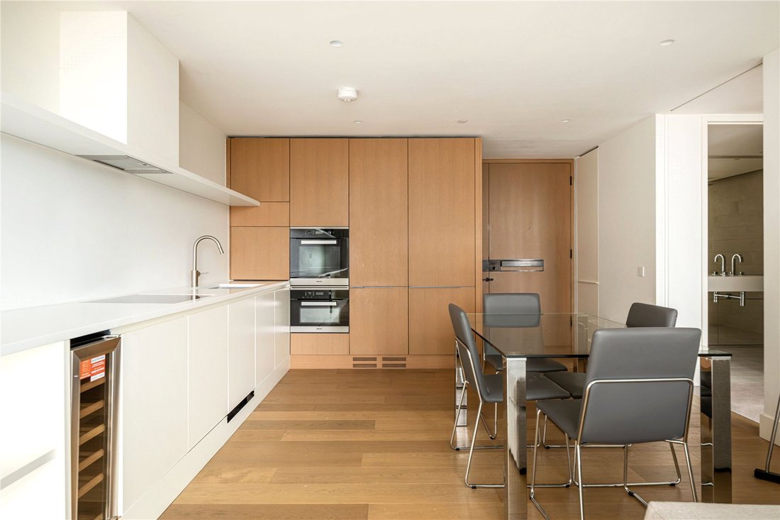 Apartment in Fitzrovia, Camden, England 5 - 18028614