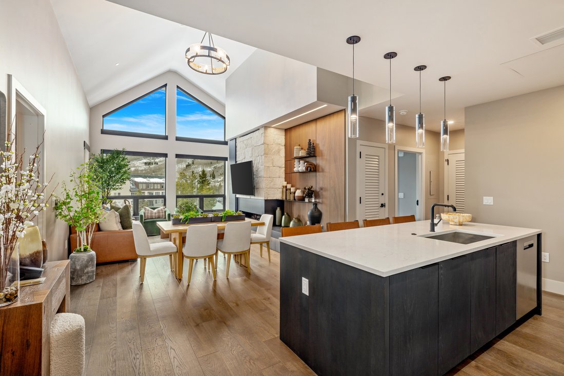 Condo in Dillon, Colorado, United States 3 - 18025579