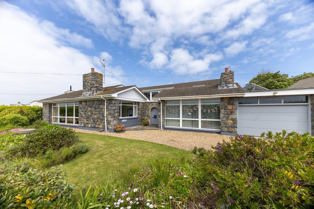 House in England 1 - 18026062
