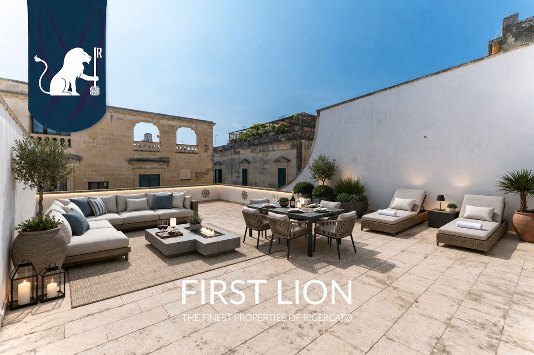 Apartment in Historic Center, Lecce, Apulia 1 - 18032461