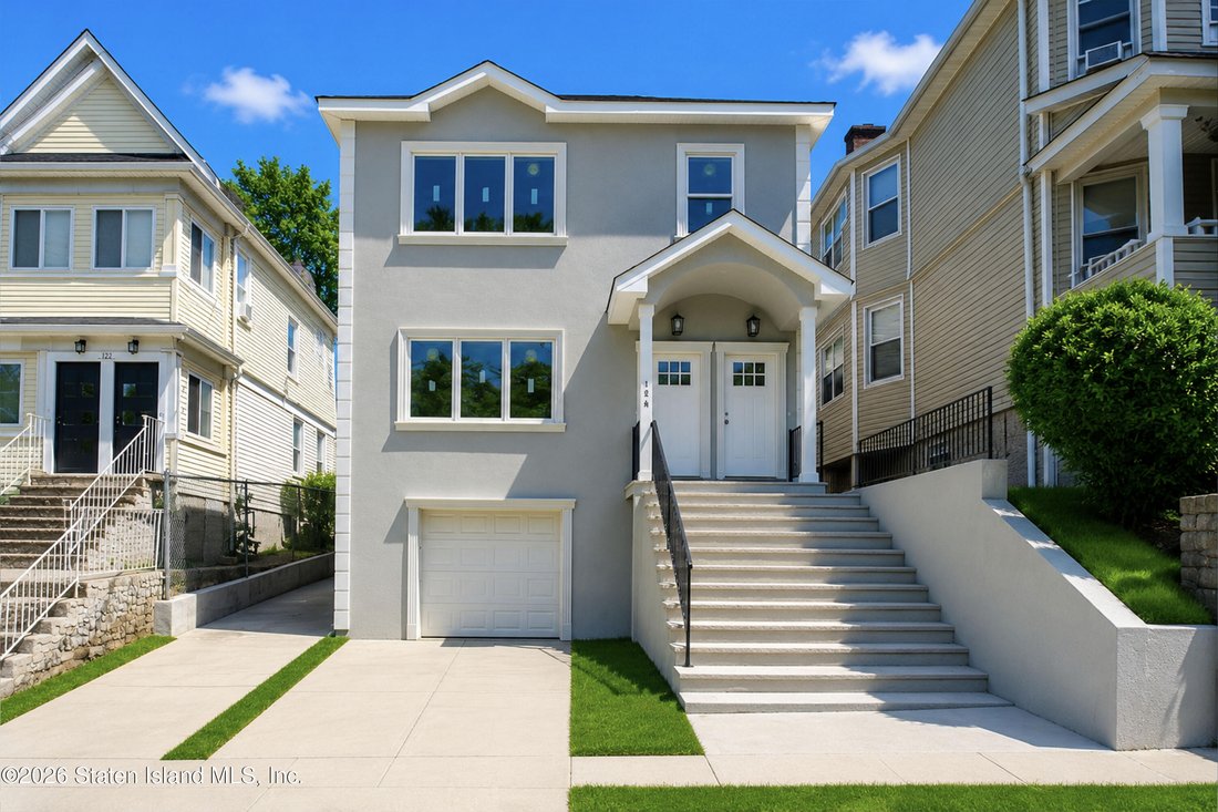 House in New York, New York, United States 1 - 18029150
