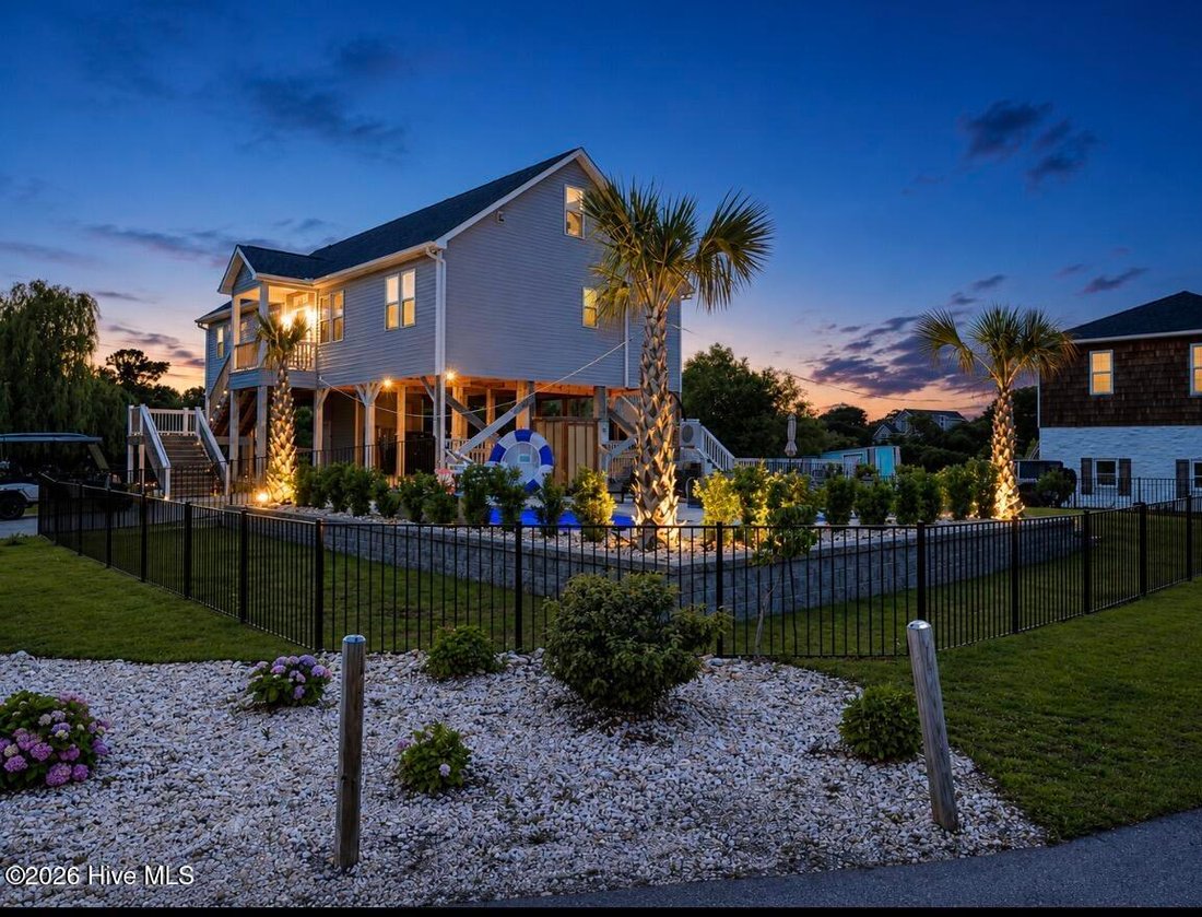 House in Emerald Isle, North Carolina, United States 2 - 18028906