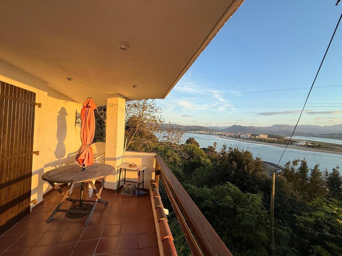 Villa in Santona, Cantabria, Spain 3 - 15528496
