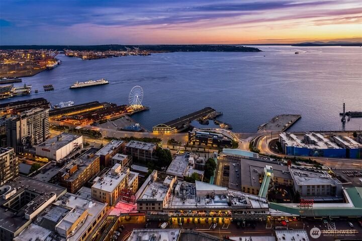 Condo in Seattle, Washington, United States 4 - 18032845