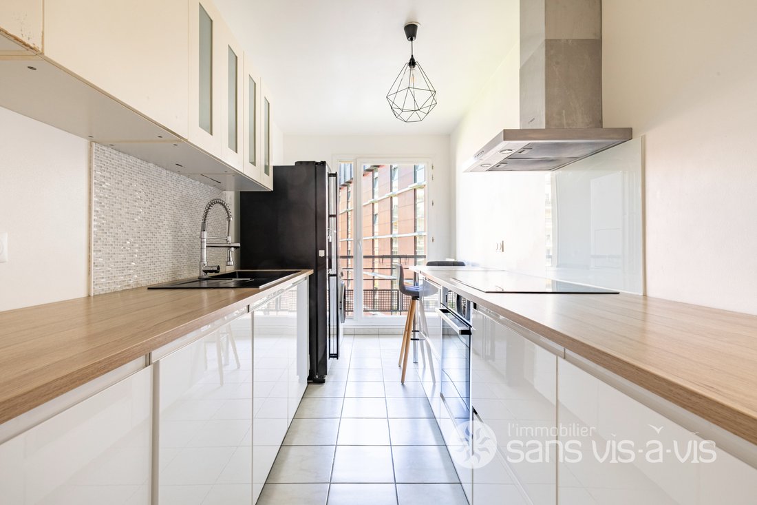 Apartment in Hôtel de Ville, Courbevoie, France 5 - 18029513