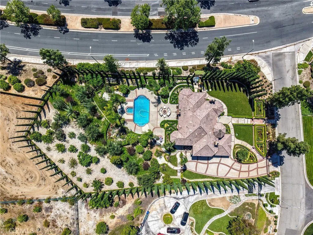 Condo in Riverside, California, United States 5 - 18030127
