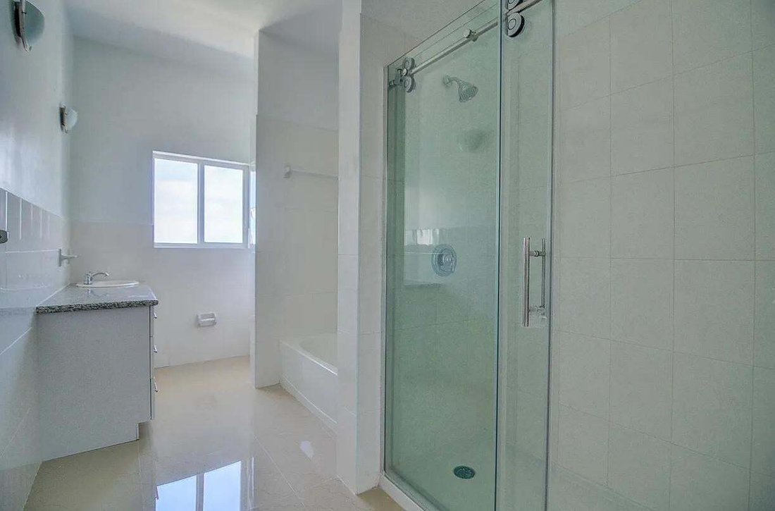 Condo in Nassau, New Providence, The Bahamas 3 - 18028222