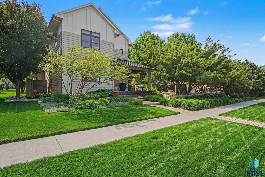 House in Brandon, South Dakota, United States 3 - 18032037