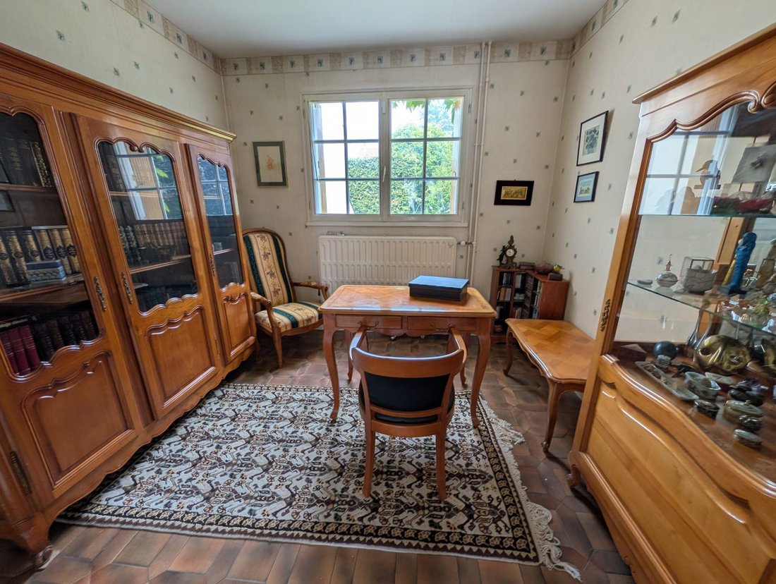 House in Les Clayes-sous-Bois, Ile-de-France, France 5 - 18032687