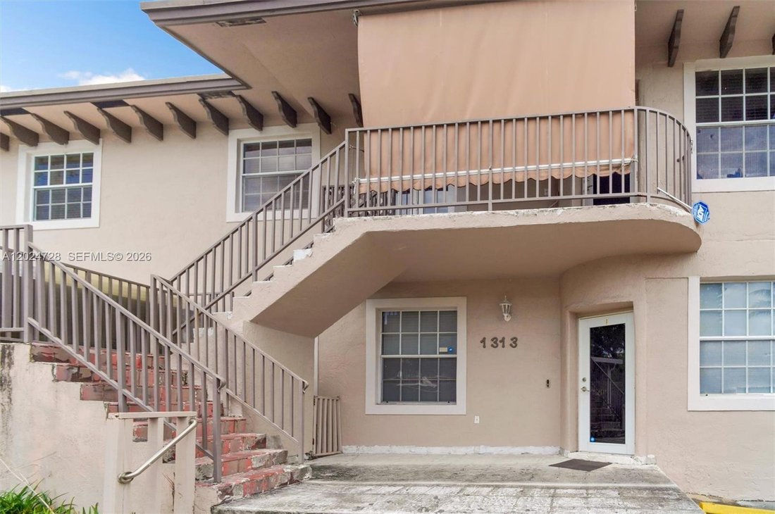 House in Miami, Florida, United States 3 - 18029250