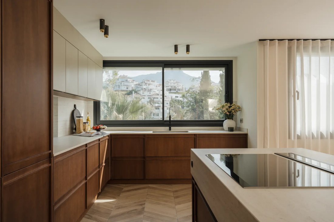 Villa in Puerto Banus, Marbella, Spain 4 - 18025848