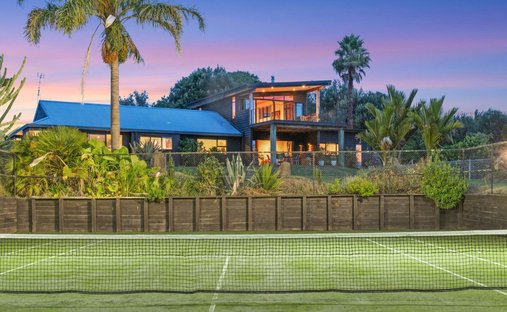 House in Karaka, Auckland, New Zealand 1