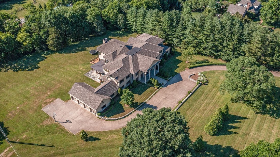 House in Forest Hills, Tennessee, United States 4 - 18025756