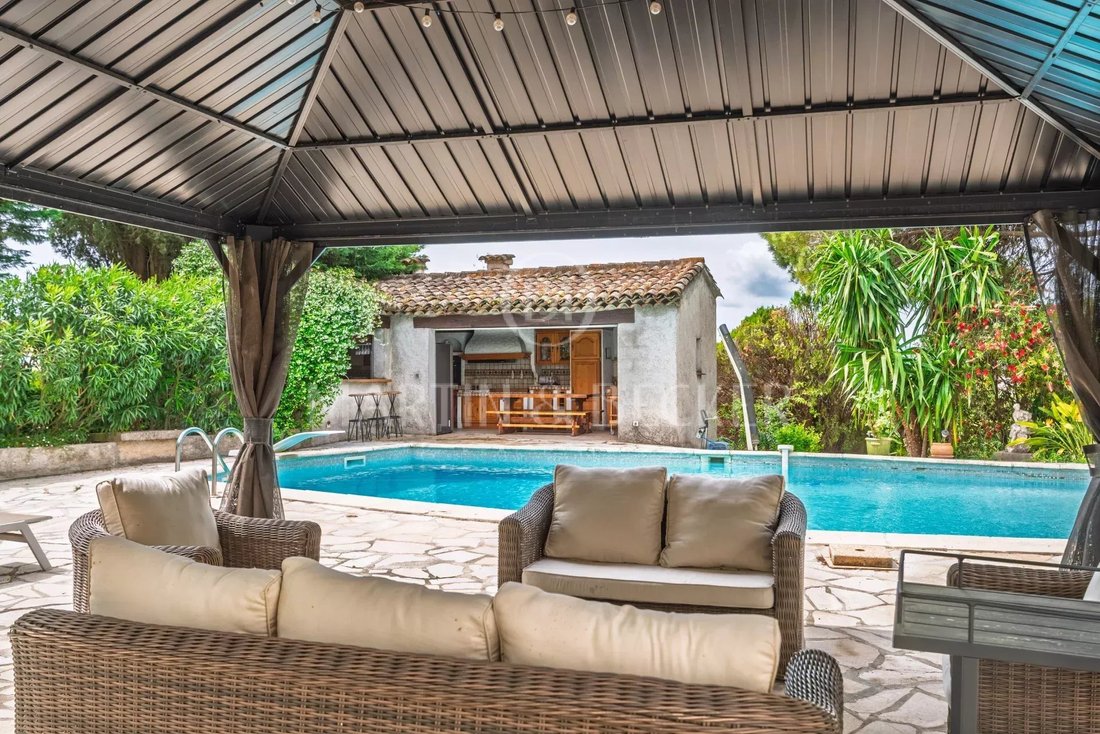 House in Mougins, Provence-Alpes-Côte d'Azur, France 2 - 18025662