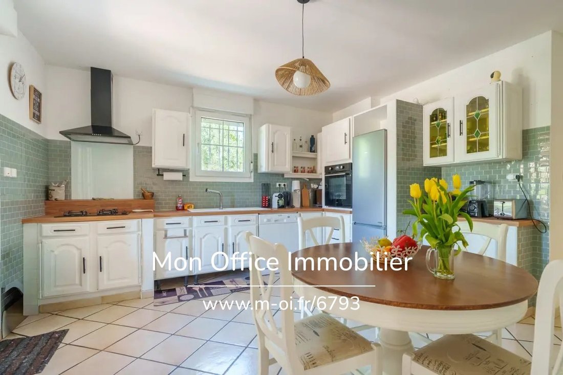 House in Les Freres-Les Cancades-Les Ginestes, Le Beausset, France 5 - 18026541