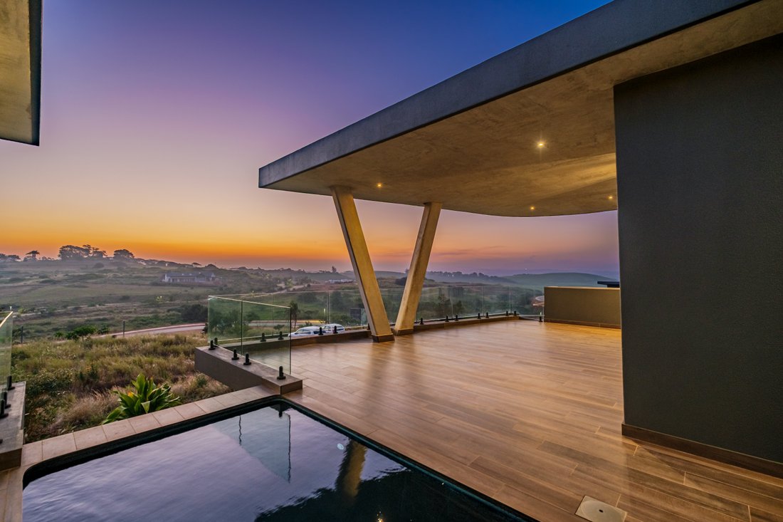 Country House in Port Zimbali, KwaZulu-Natal, South Africa 2 - 18027965