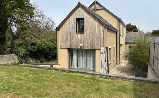 House in Centre Ville, Dinard, France 1