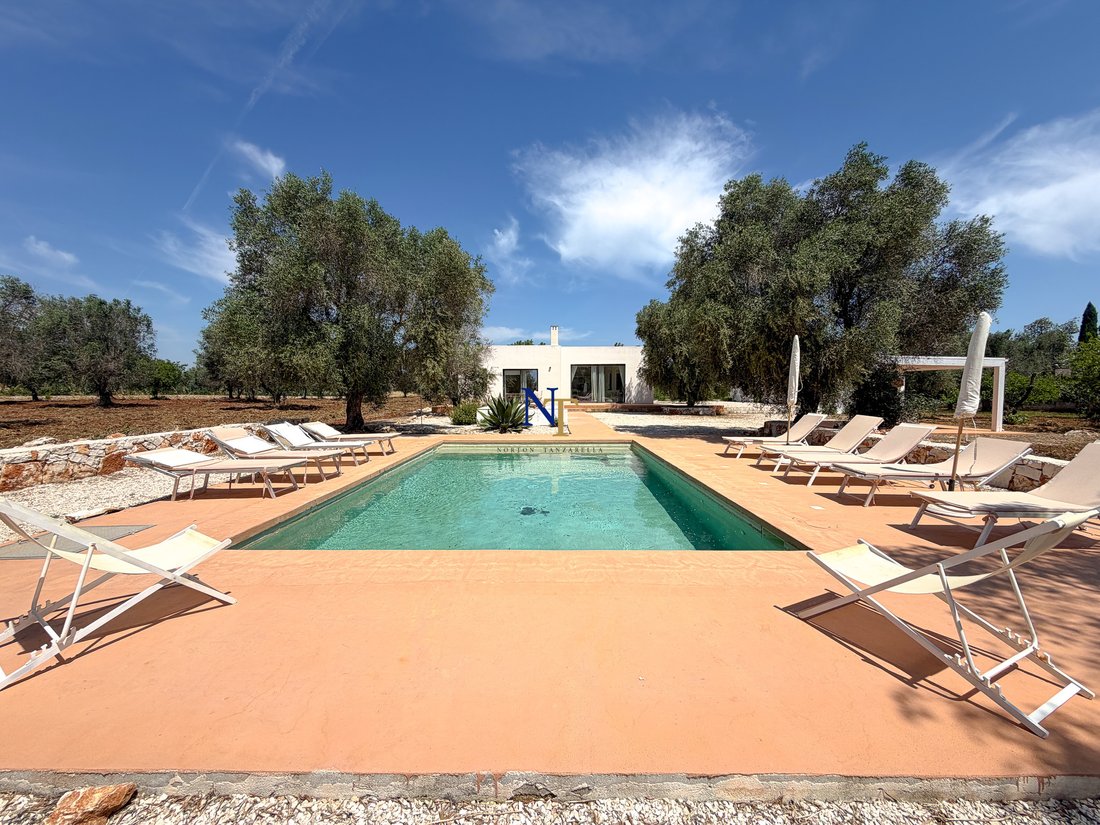 Villa in San Vito dei Normanni, Apulia, Italy 1 - 18025847