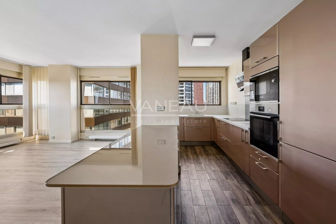 Apartment in Citroën-Boucicaut, Paris 15e Arrondissement, Paris 4 - 18025951
