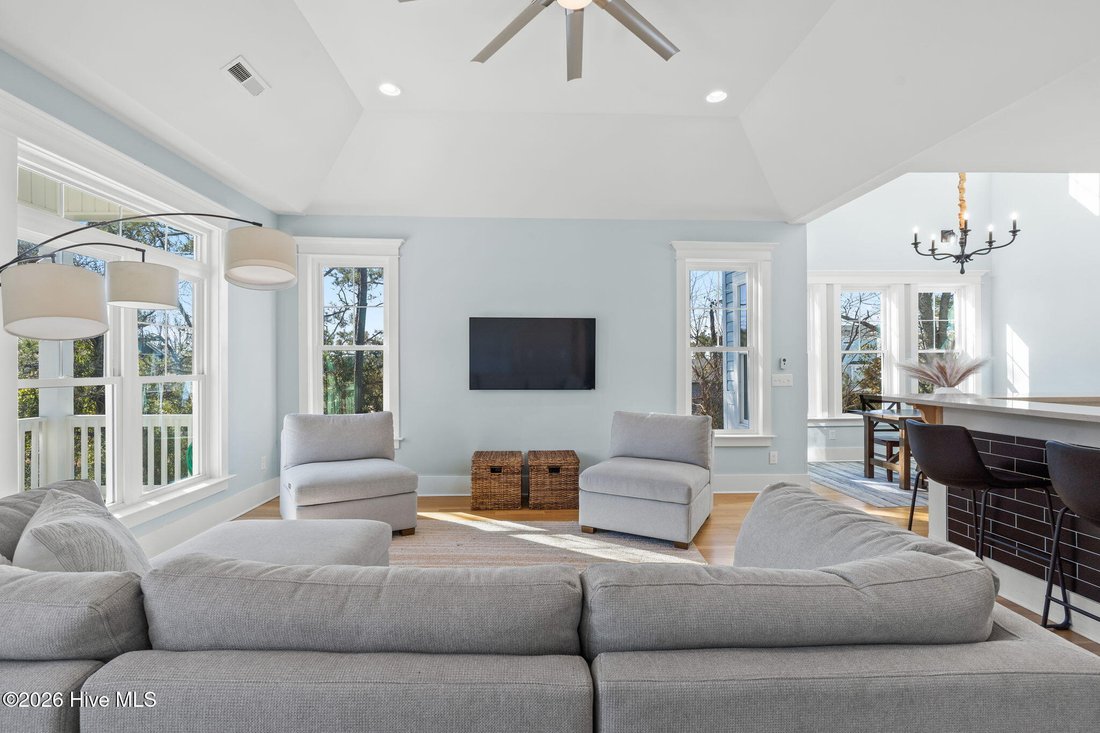 House in Oak Island, North Carolina, United States 4 - 18025723