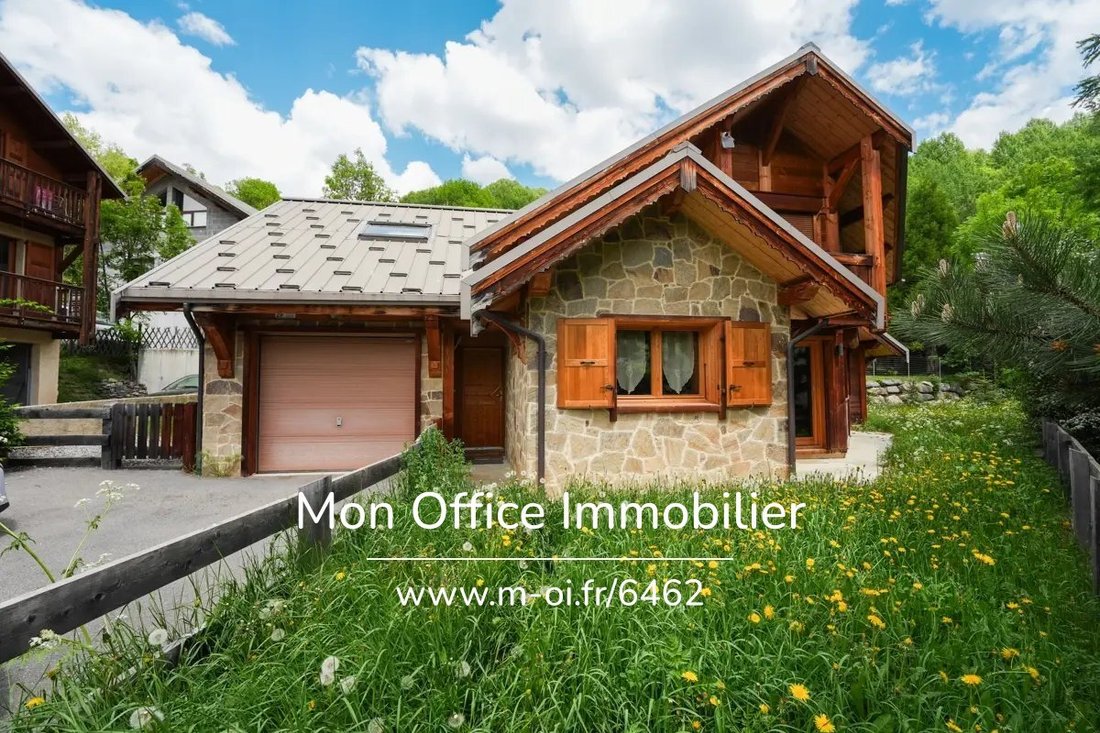 Chalet in Saint-Chaffrey, Provence-Alpes-Côte d'Azur, France 3 - 17497527