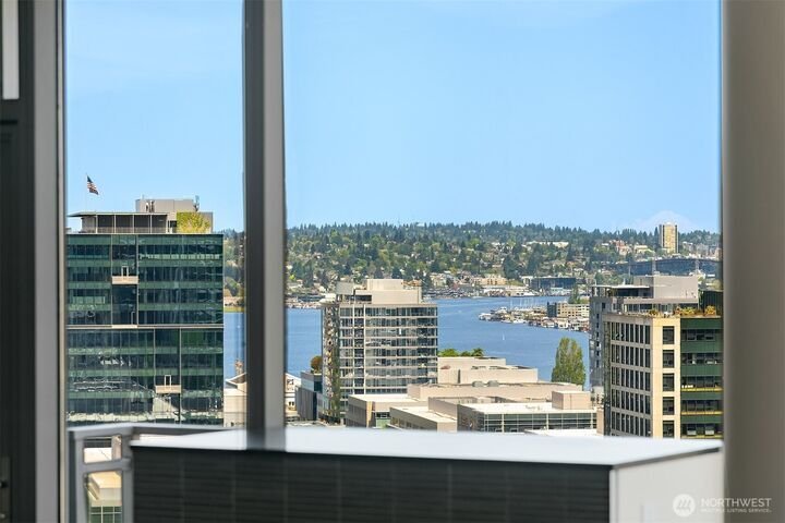Condo in Seattle, Washington, United States 4 - 18032833