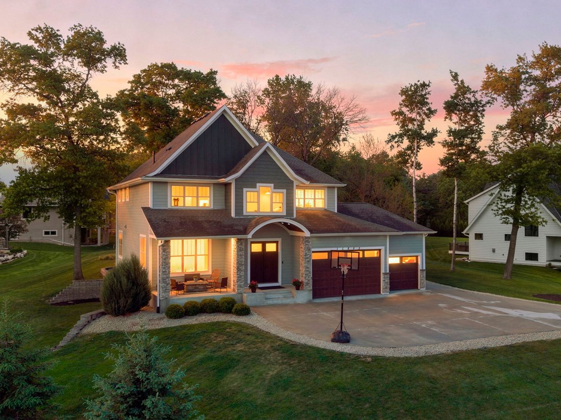 House in Lakeville, Minnesota, United States 2 - 18025580