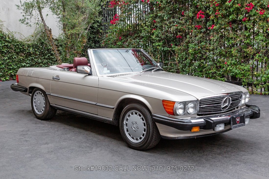 Mercedes-Benz 560SL in Los Angeles, CA 3 - 18027784