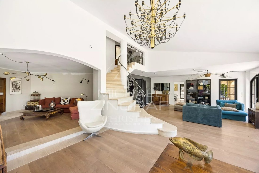 House in La Maure-Super Cannes, Vallauris, France 5 - 14916909