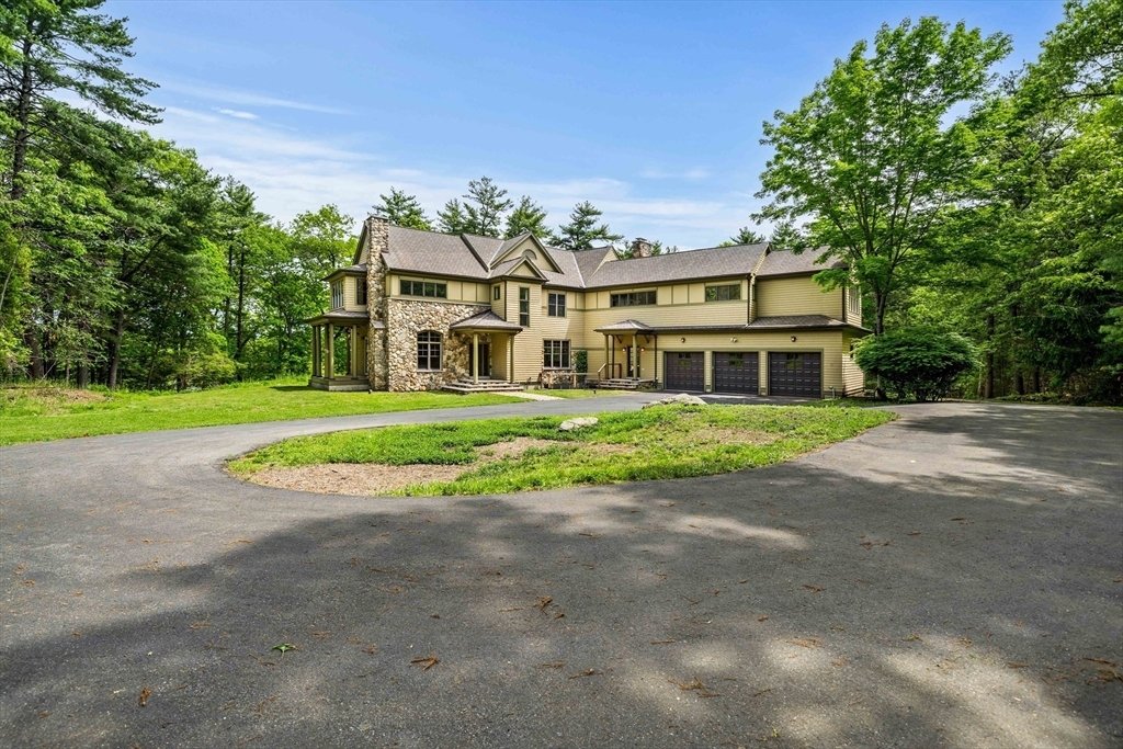 House in Beverly, Massachusetts, United States 2 - 18031433
